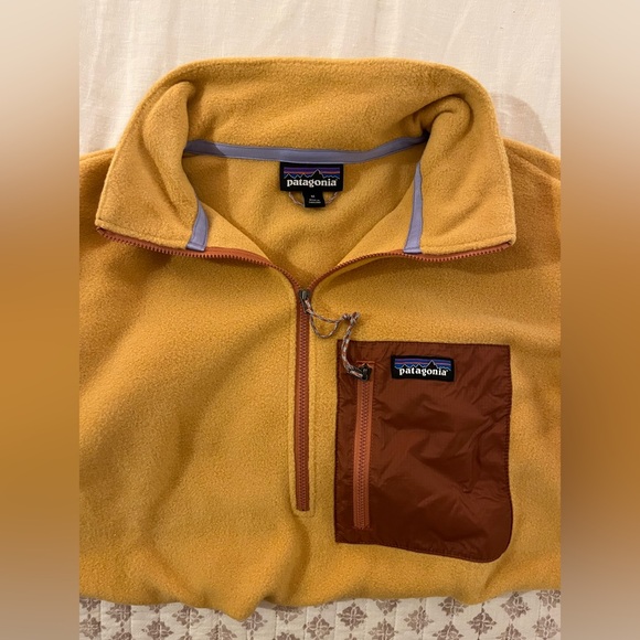 Patagonia Women’s Microdini half zip - never been worn - Picture 3 of 4